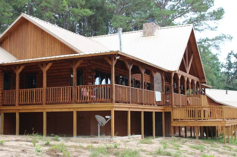 best custom log cabin home builder in Texas